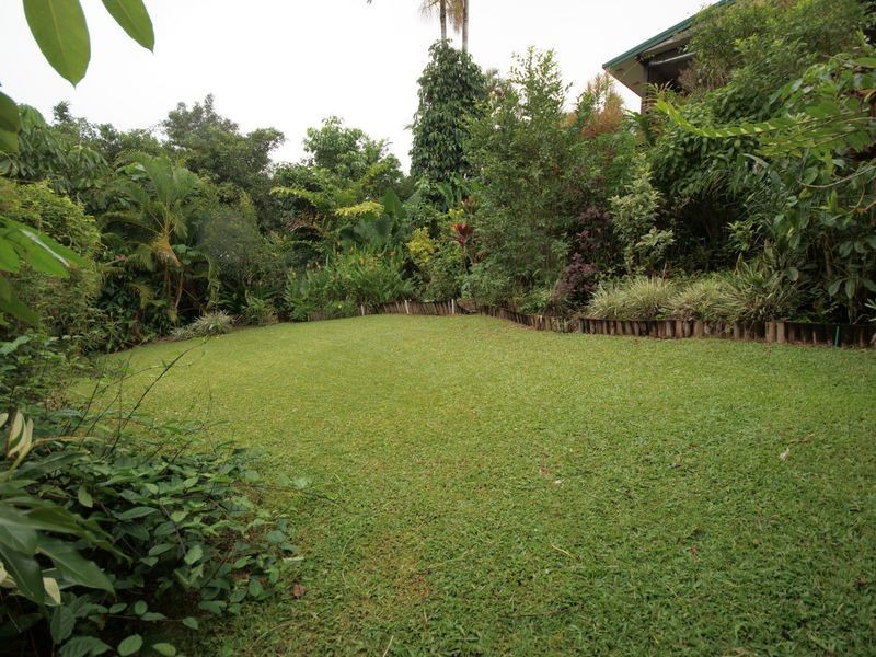 26 Hyatt Street, Tully QLD 4854