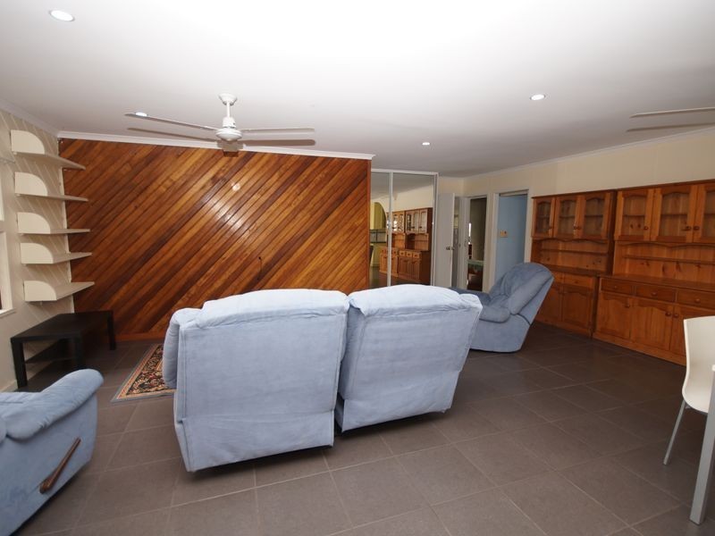 26 Hyatt Street, Tully QLD 4854