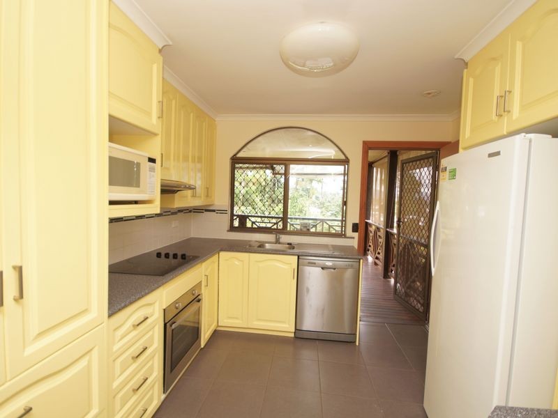 26 Hyatt Street, Tully QLD 4854