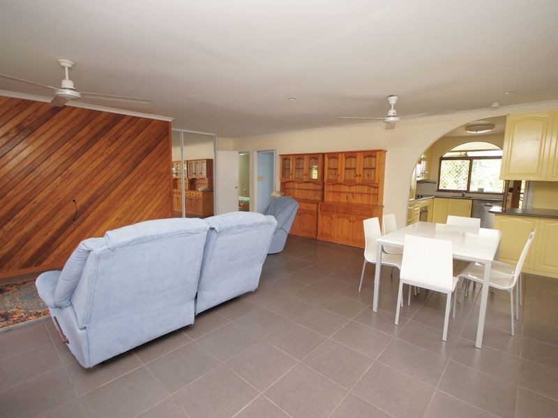 26 Hyatt Street, Tully QLD 4854