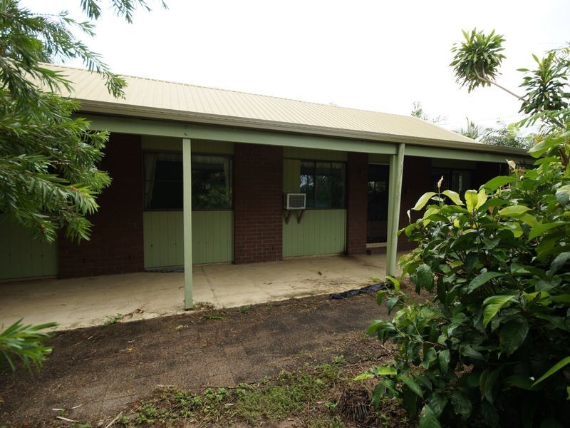 15 Melaleuca Drive, Tully Heads QLD 4854