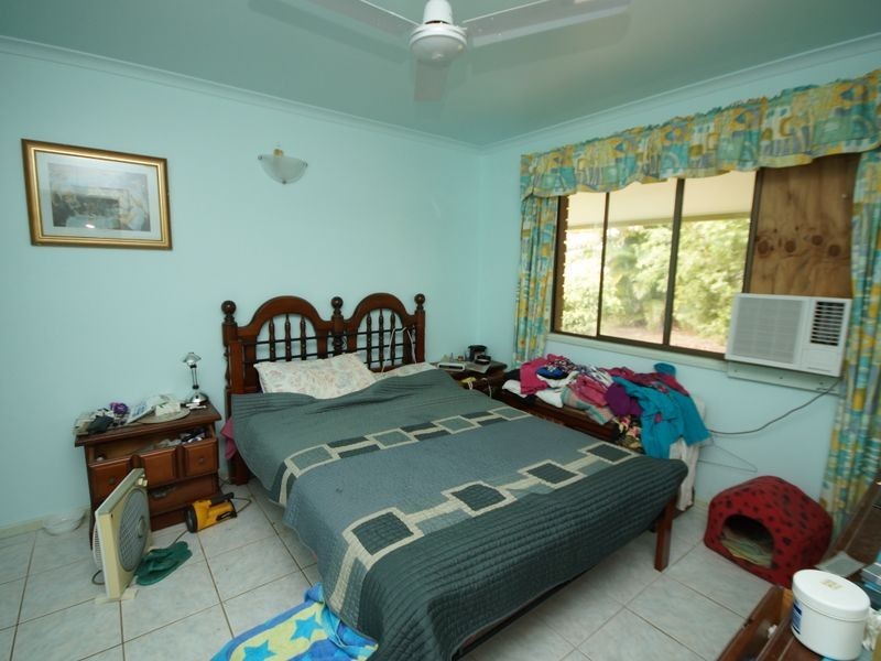 15 Melaleuca Drive, Tully Heads QLD 4854