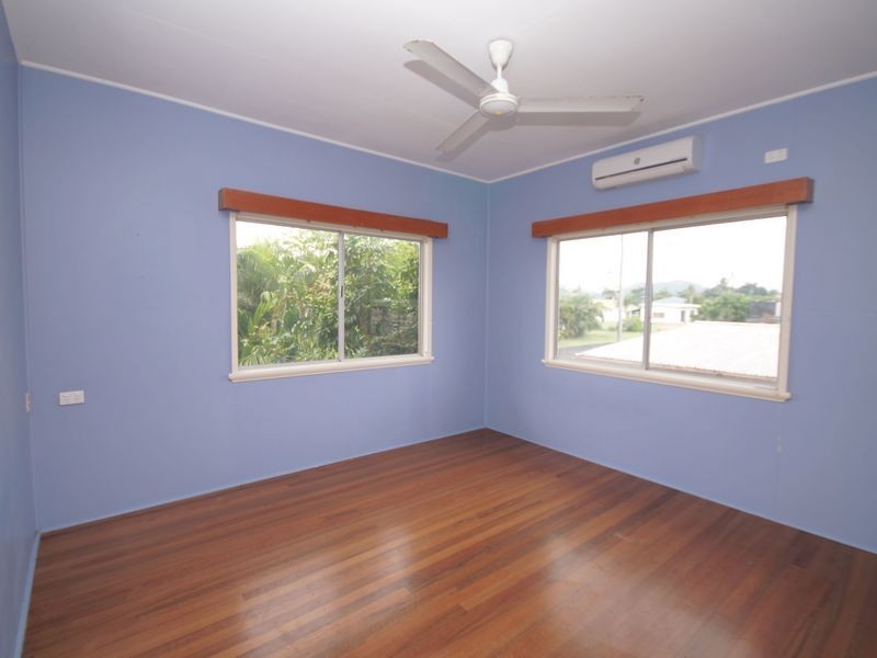 10 Hargreave Street, Kurrimine Beach QLD 4871