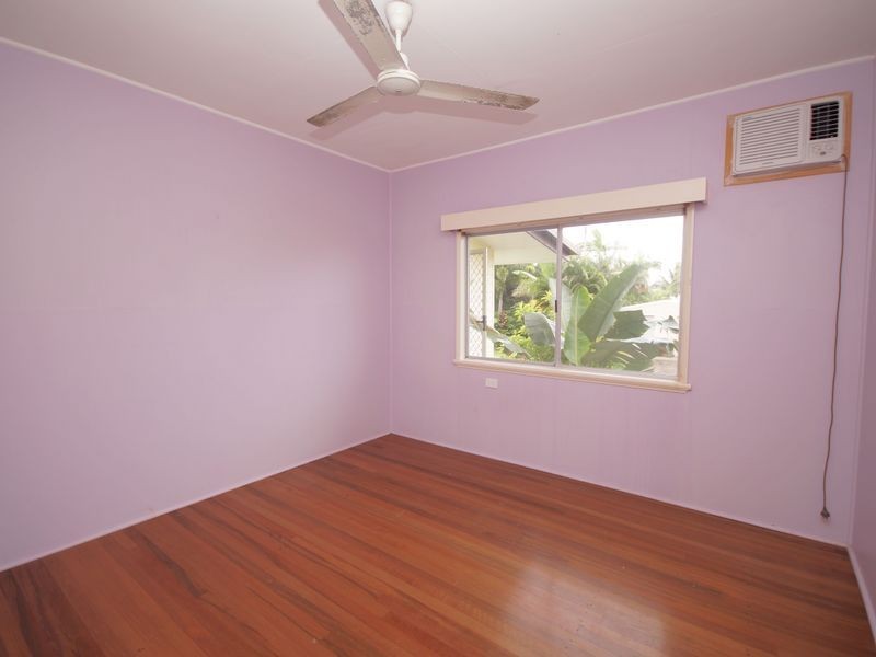 10 Hargreave Street, Kurrimine Beach QLD 4871