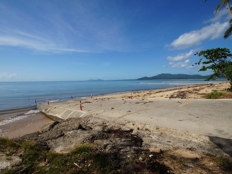 10 Hargreave Street, Kurrimine Beach QLD 4871