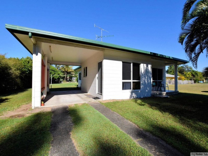 102 Tully Heads Road, Tully Heads QLD 4854