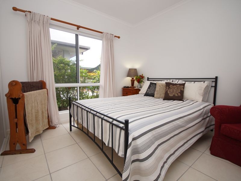 125 Taylor Street, Tully Heads QLD 4854