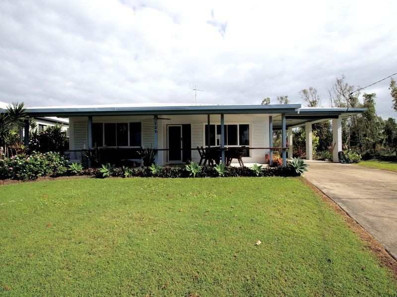 125 Taylor Street, Tully Heads QLD 4854