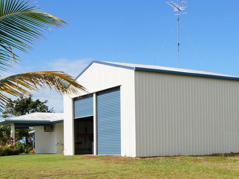 125 Taylor Street, Tully Heads QLD 4854