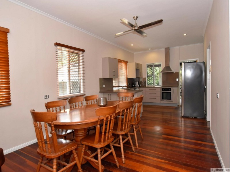 12 Briggs Street, Tully QLD 4854