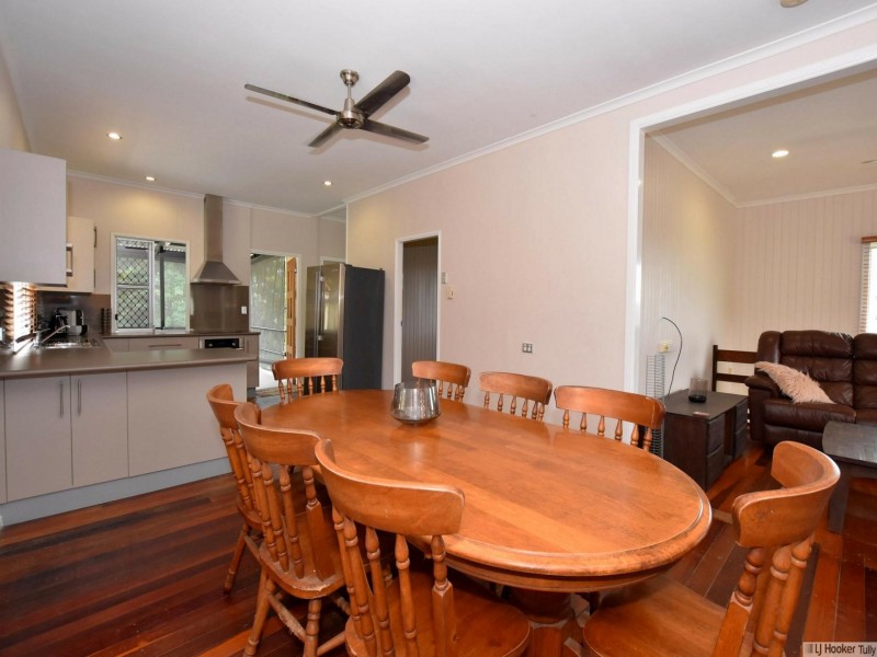 12 Briggs Street, Tully QLD 4854