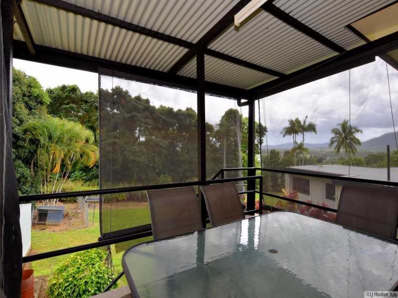 12 Briggs Street, Tully QLD 4854