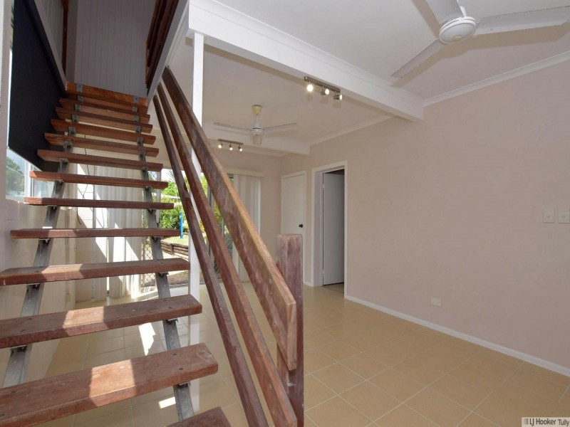 12 Briggs Street, Tully QLD 4854
