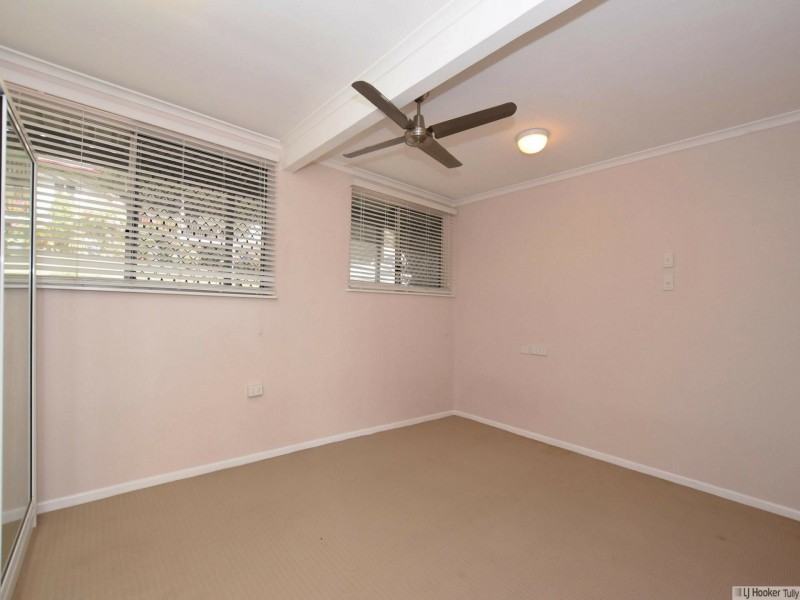 12 Briggs Street, Tully QLD 4854