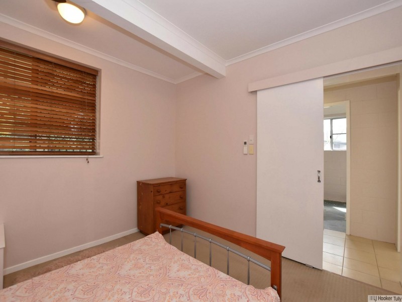 12 Briggs Street, Tully QLD 4854
