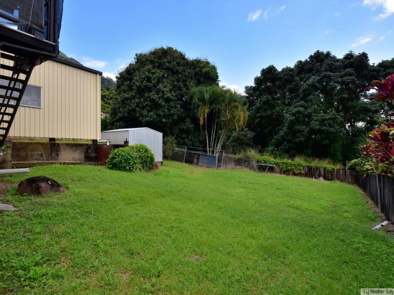 12 Briggs Street, Tully QLD 4854