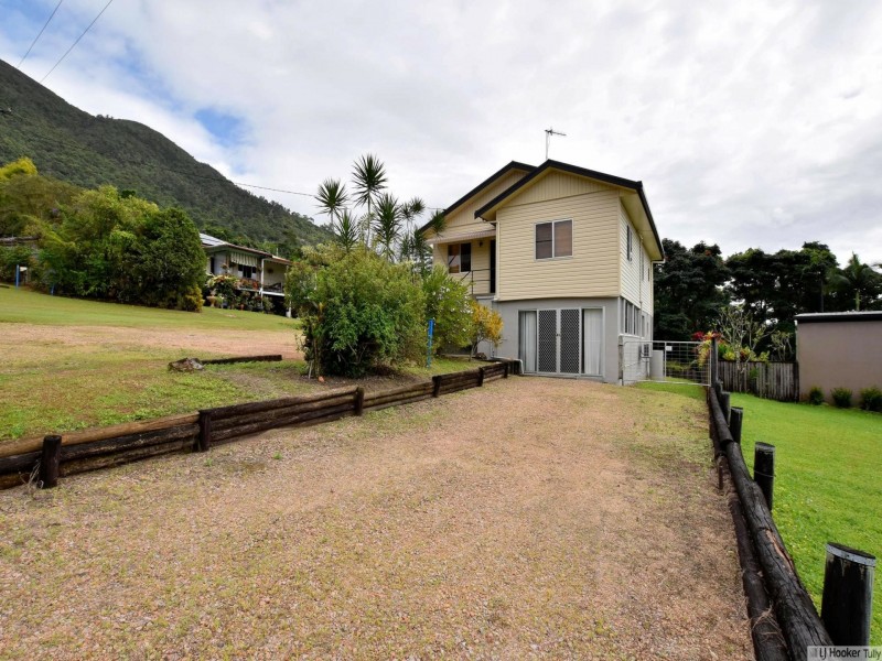 12 Briggs Street, Tully QLD 4854