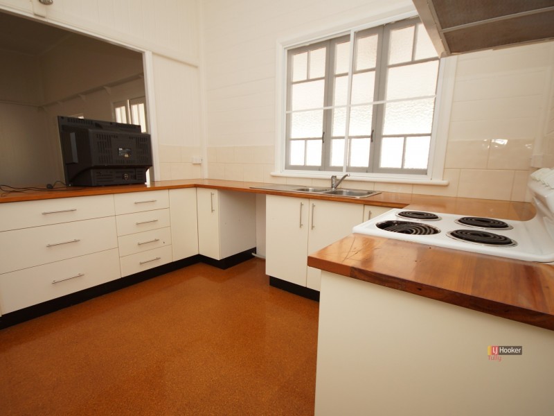 18 Bryant Street, Tully QLD 4854