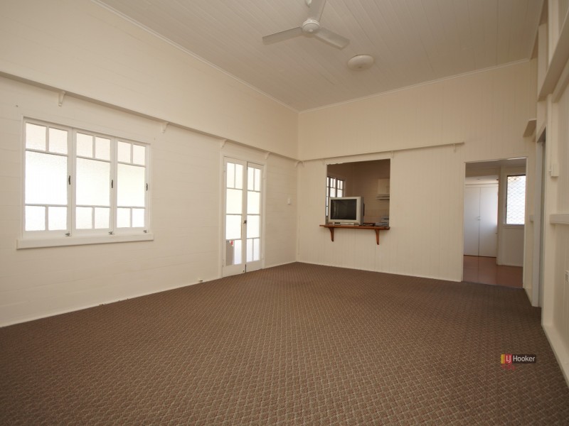 18 Bryant Street, Tully QLD 4854