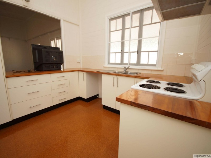 18 Bryant Street, Tully QLD 4854