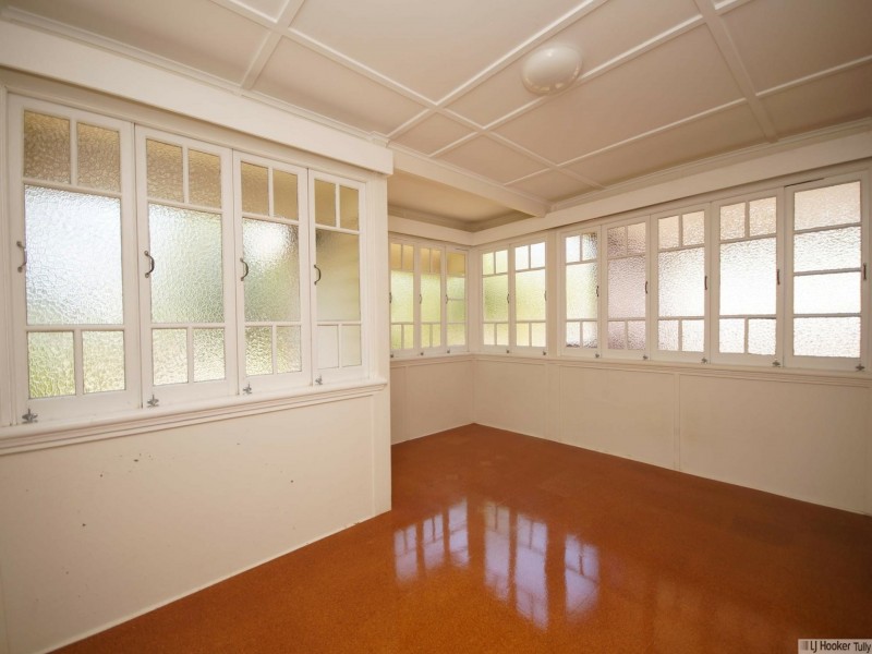 18 Bryant Street, Tully QLD 4854