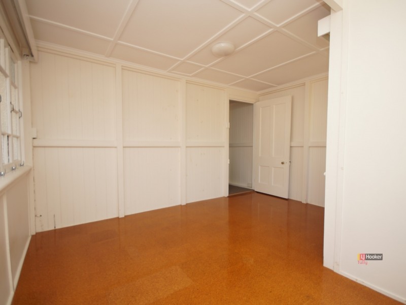 18 Bryant Street, Tully QLD 4854