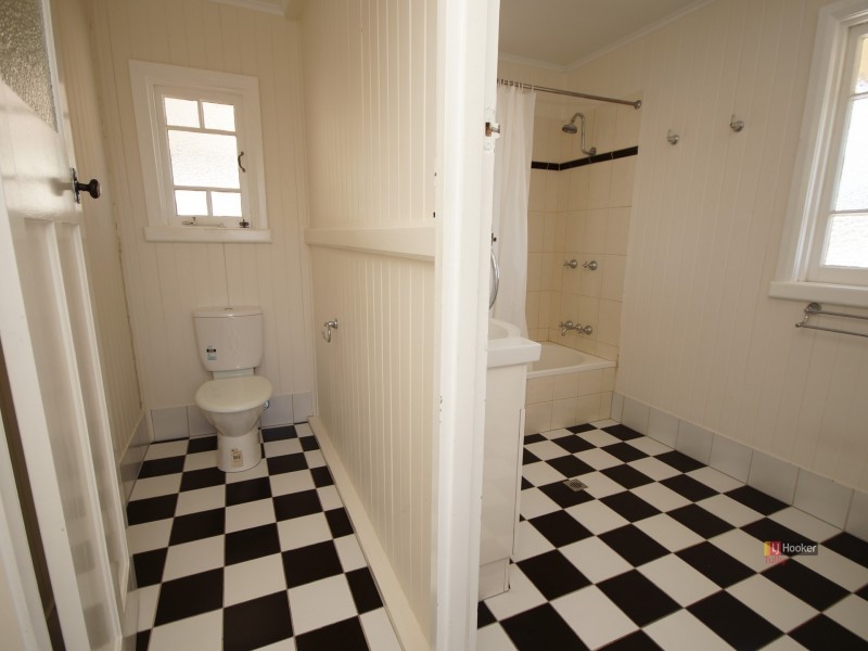 18 Bryant Street, Tully QLD 4854