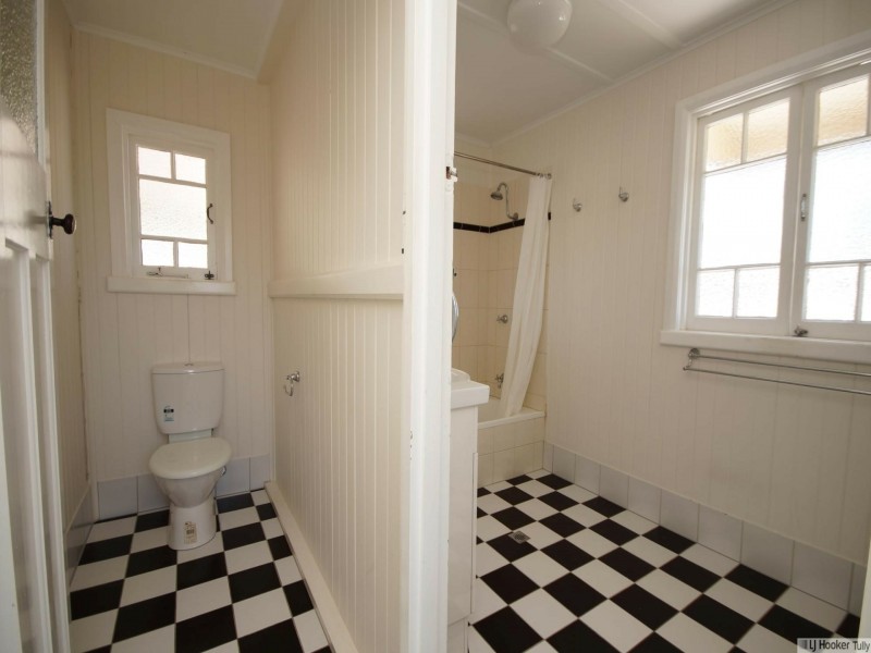 18 Bryant Street, Tully QLD 4854