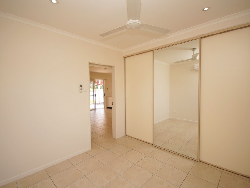 18 Bryant Street, Tully QLD 4854