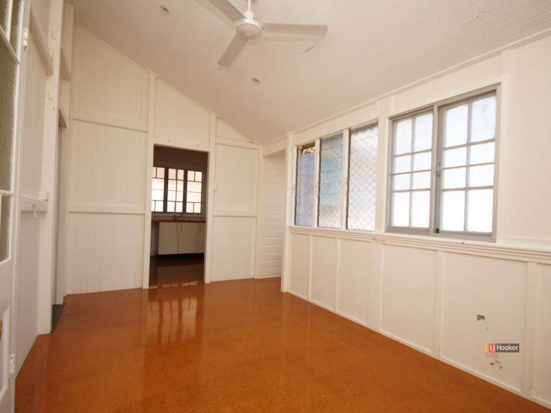 18 Bryant Street, Tully QLD 4854