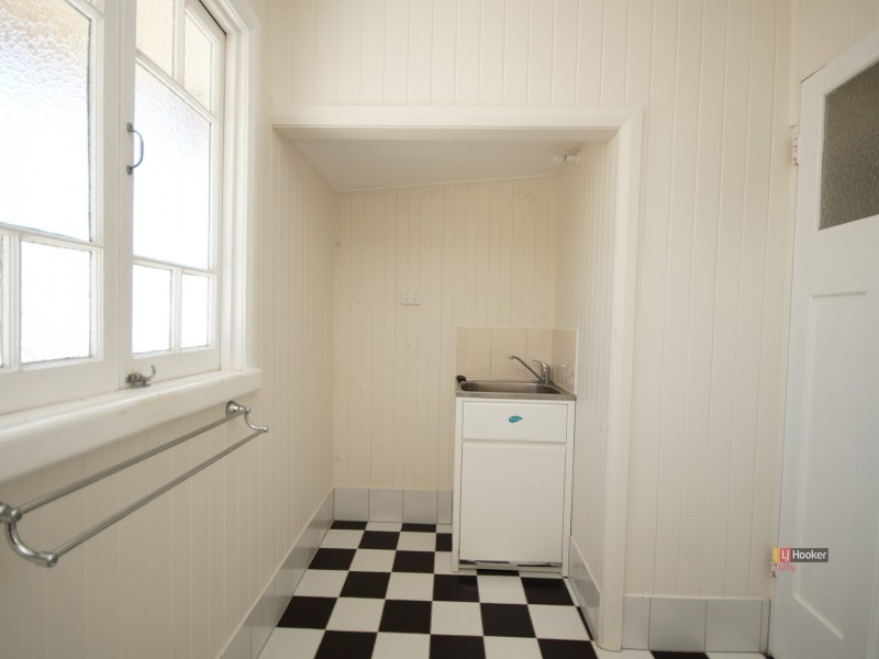 18 Bryant Street, Tully QLD 4854