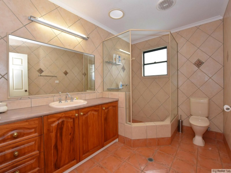 76 Keir Road, Tully QLD 4854