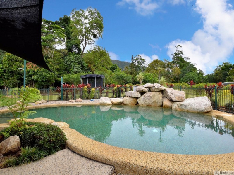 76 Keir Road, Tully QLD 4854