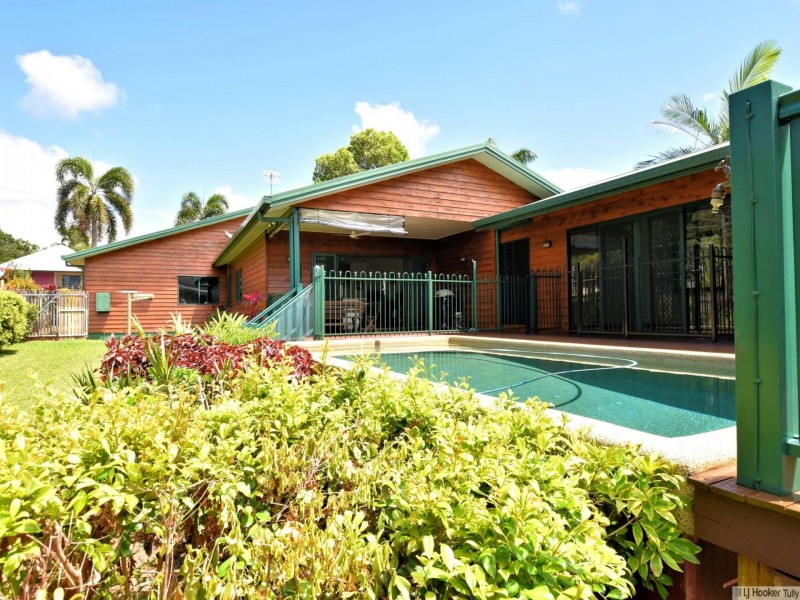 4 Leslie Lane, South Mission Beach QLD 4852