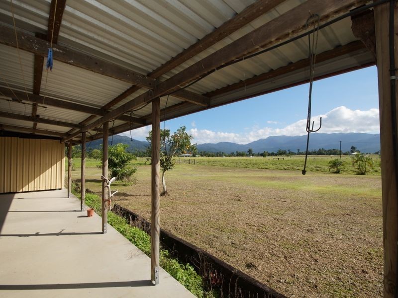 L1-2 Old Tully Road, Birkalla QLD 4854