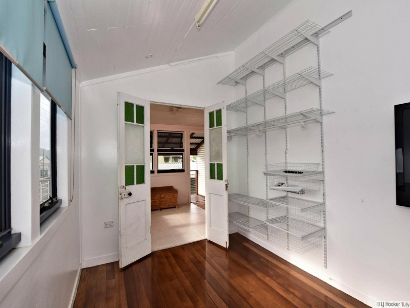 15 Curtis Street, Tully QLD 4854