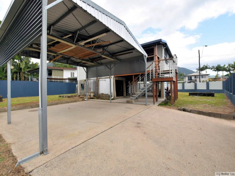 15 Curtis Street, Tully QLD 4854