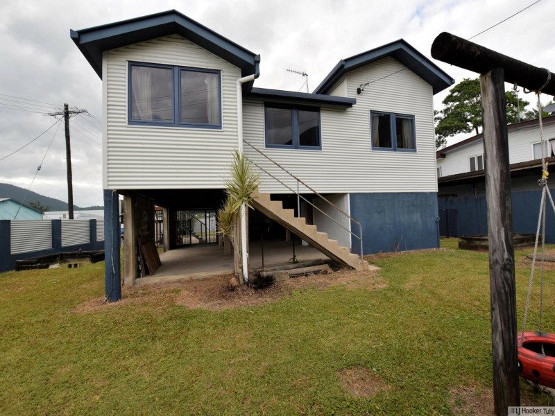 15 Curtis Street, Tully QLD 4854