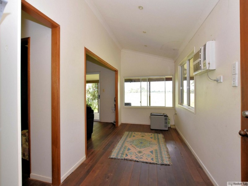 12 McRobbie Road, Silkwood QLD 4856