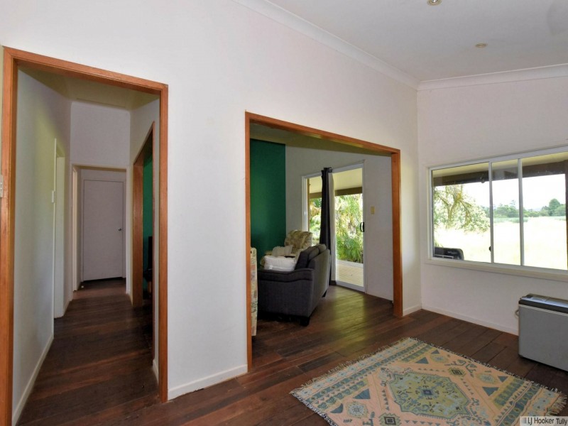 12 McRobbie Road, Silkwood QLD 4856