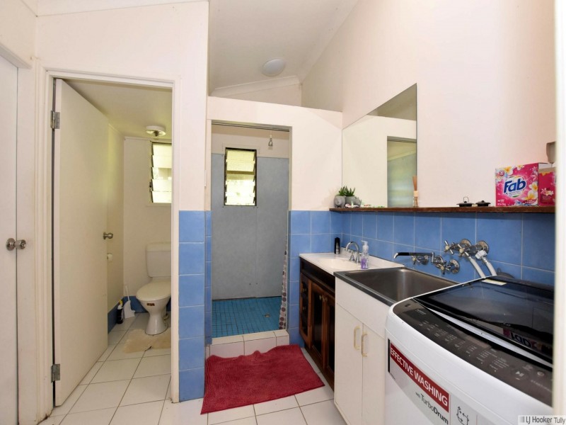 12 McRobbie Road, Silkwood QLD 4856