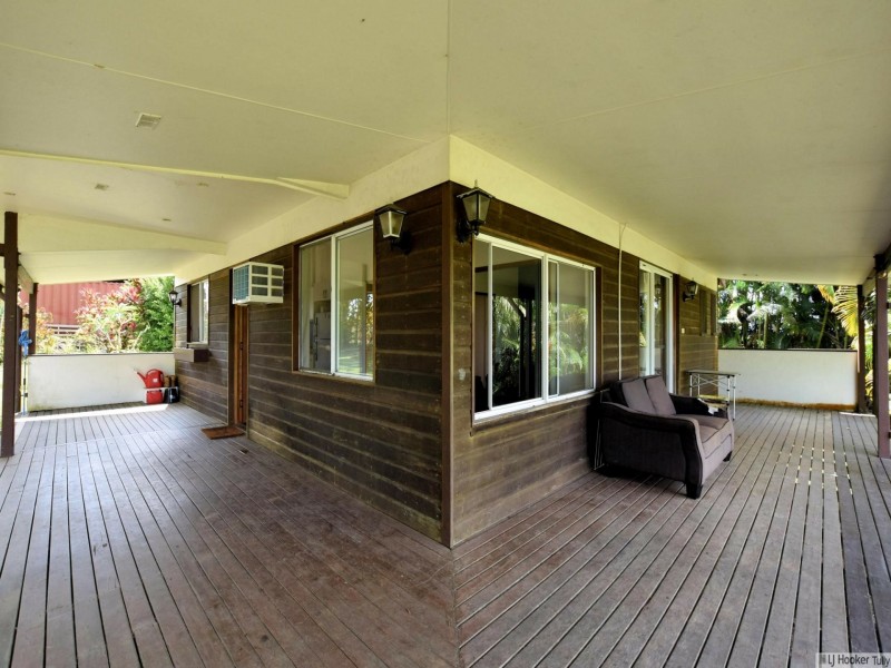 12 McRobbie Road, Silkwood QLD 4856