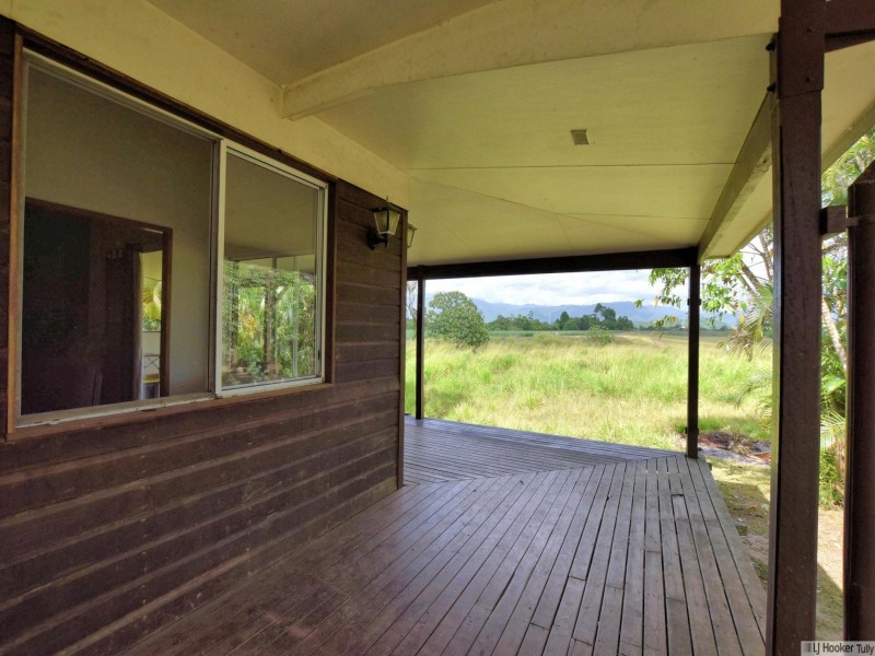 12 McRobbie Road, Silkwood QLD 4856