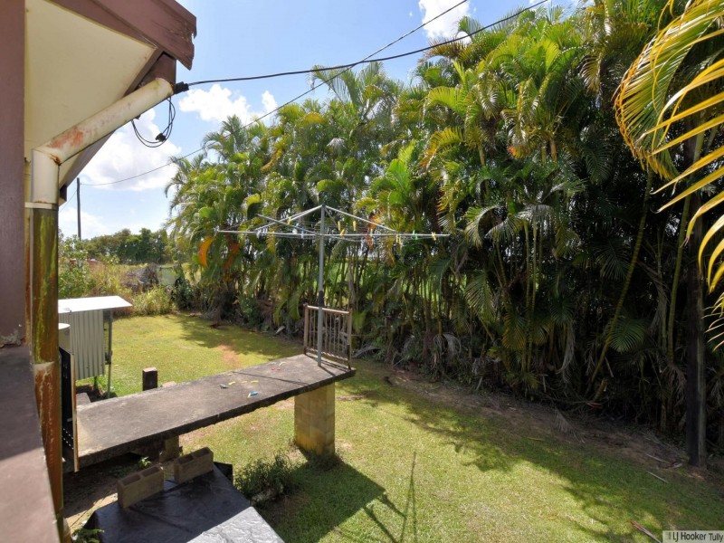 12 McRobbie Road, Silkwood QLD 4856