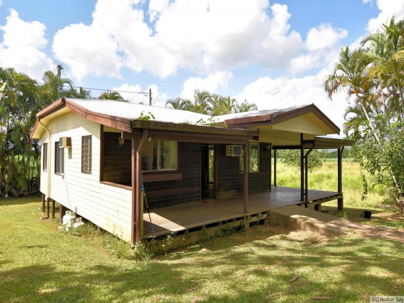 12 McRobbie Road, Silkwood QLD 4856