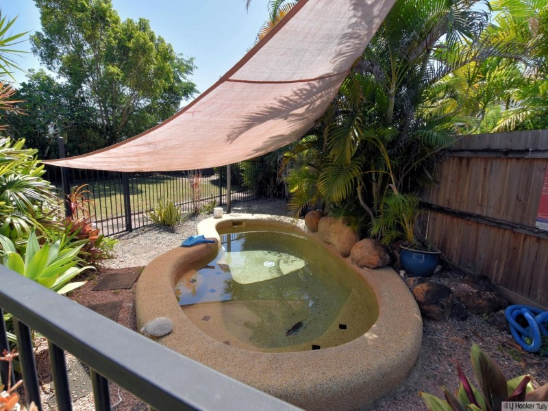 10 Southward Street, Mission Beach QLD 4852