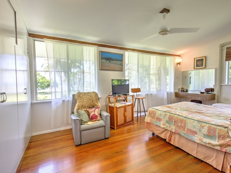 60 Bay Road, Coconuts QLD 4860