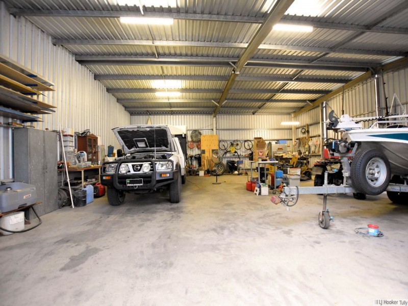 526 Davidson Road, Euramo QLD 4854