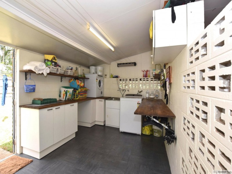 414 Palmerston Highway, Stoters Hill QLD 4860