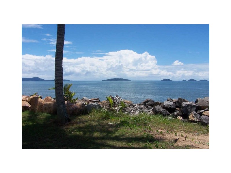 Tully Heads QLD 4854